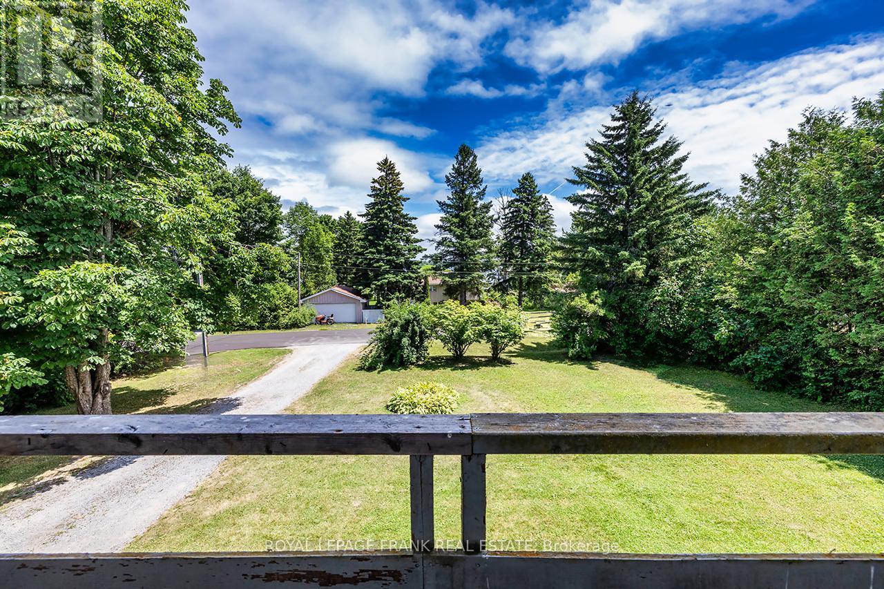 16 Shelley Drive, Kawartha Lakes, Ontario  K0M 2C0 - Photo 6 - X12435314