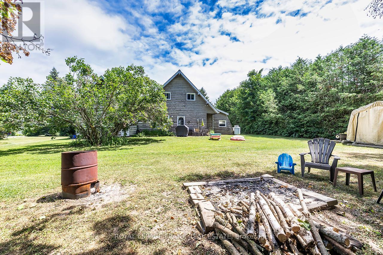 16 Shelley Drive, Kawartha Lakes, Ontario  K0M 2C0 - Photo 9 - X12435314