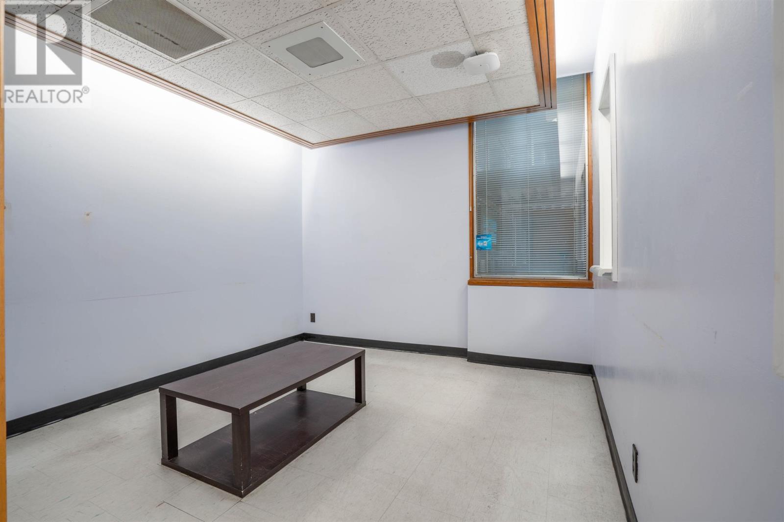 955 Queen St E # 100, Sault Ste. Marie, Ontario  P6A 2C3 - Photo 4 - SM252821