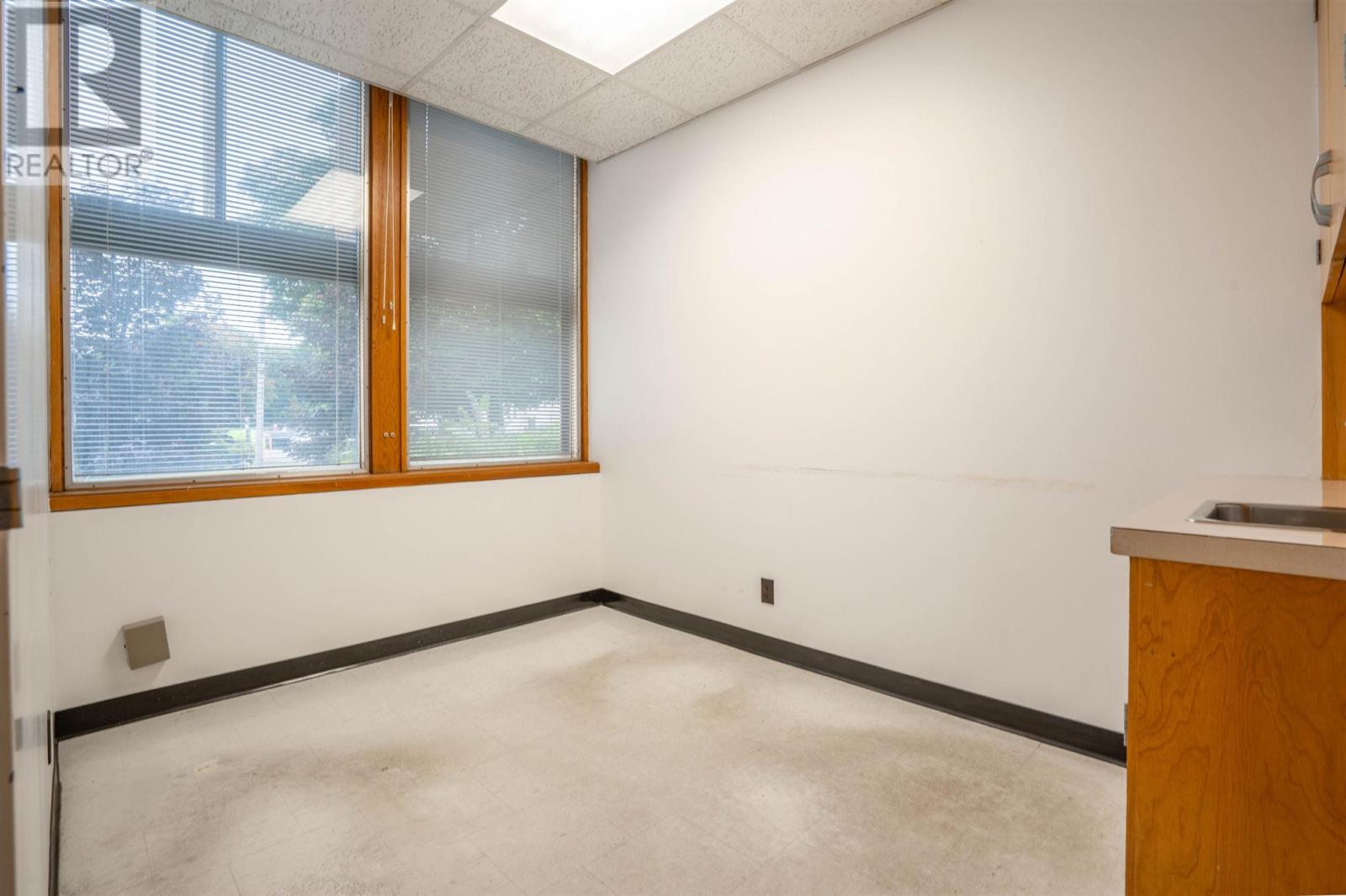955 Queen St E # 100, Sault Ste. Marie, Ontario  P6A 2C3 - Photo 7 - SM252821