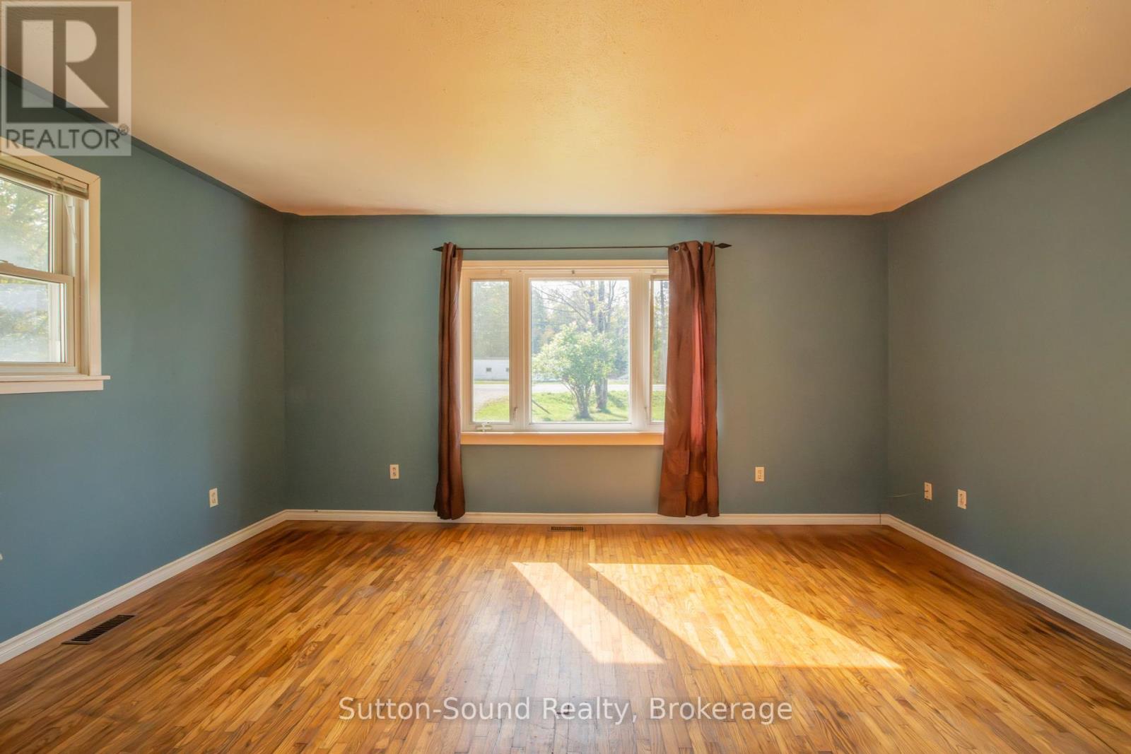 204521 Highway 26, Meaford, Ontario  N4K 5W4 - Photo 11 - X12435334