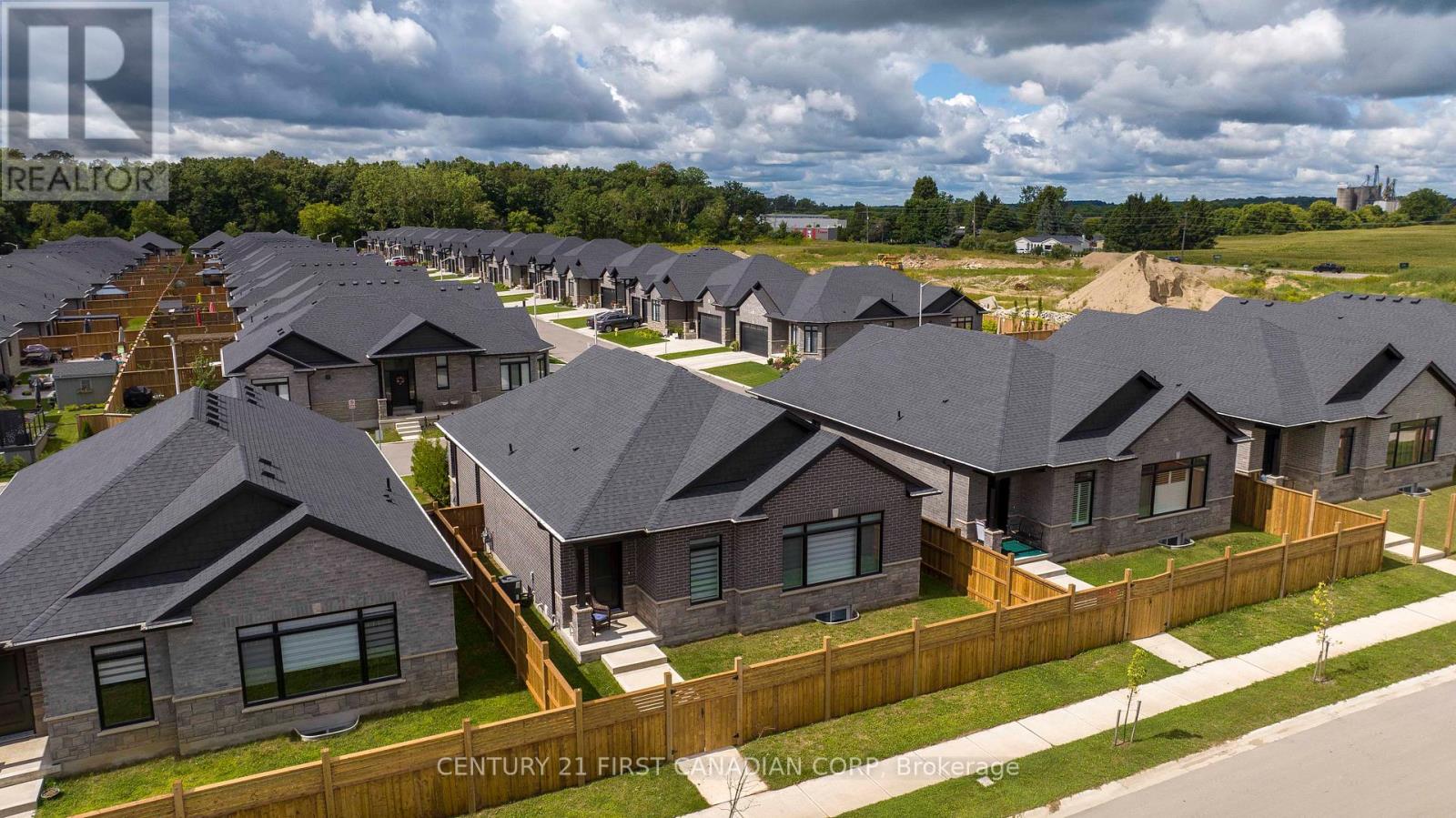 25 - 383 Daventry Way, Middlesex Centre, Ontario  N0L 1R0 - Photo 39 - X12435233