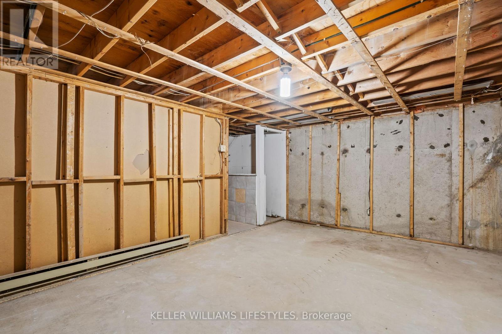 26 - 166 Southdale Road W, London South, Ontario  N6J 2J1 - Photo 34 - X12435287
