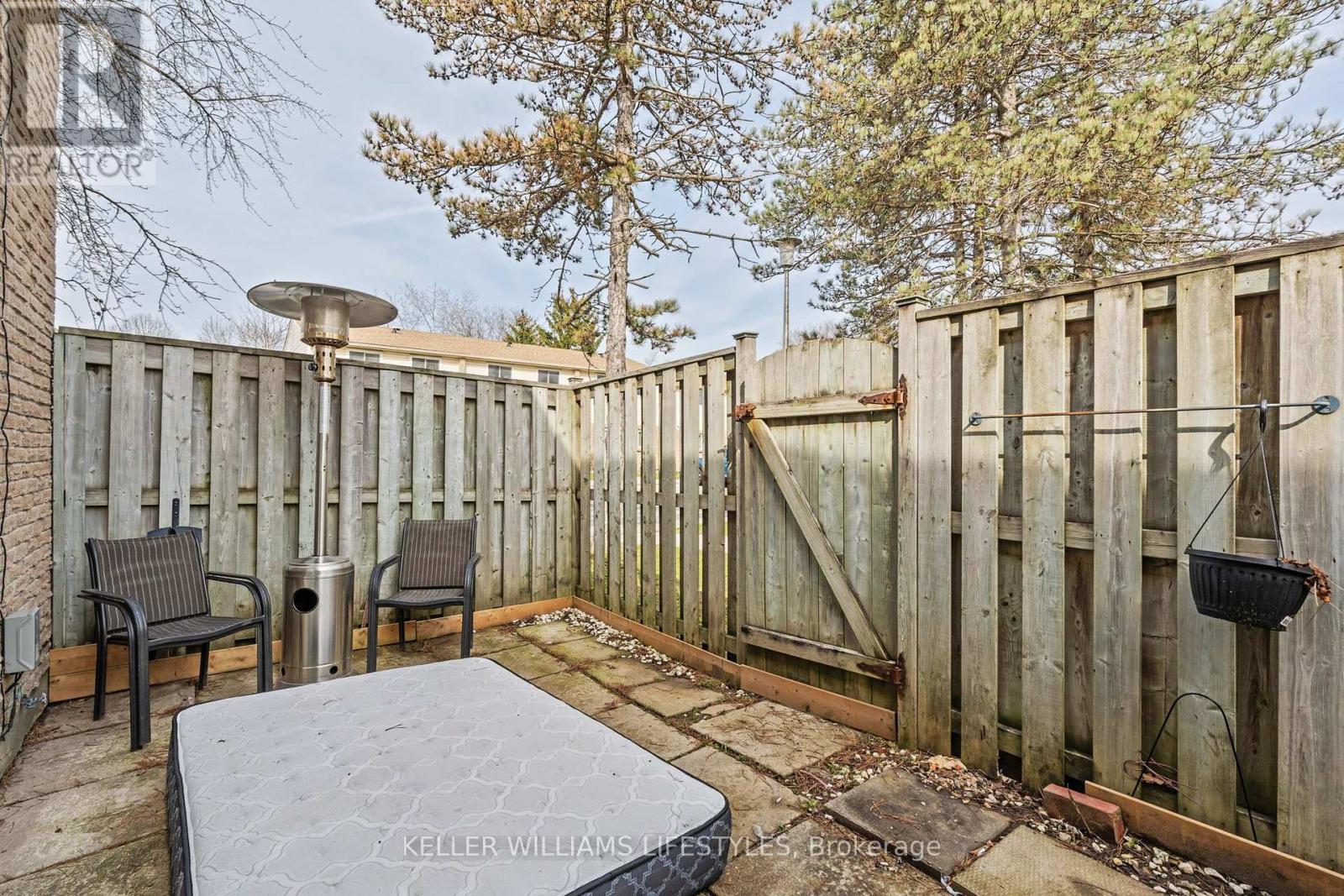 26 - 166 Southdale Road W, London South, Ontario  N6J 2J1 - Photo 41 - X12435287
