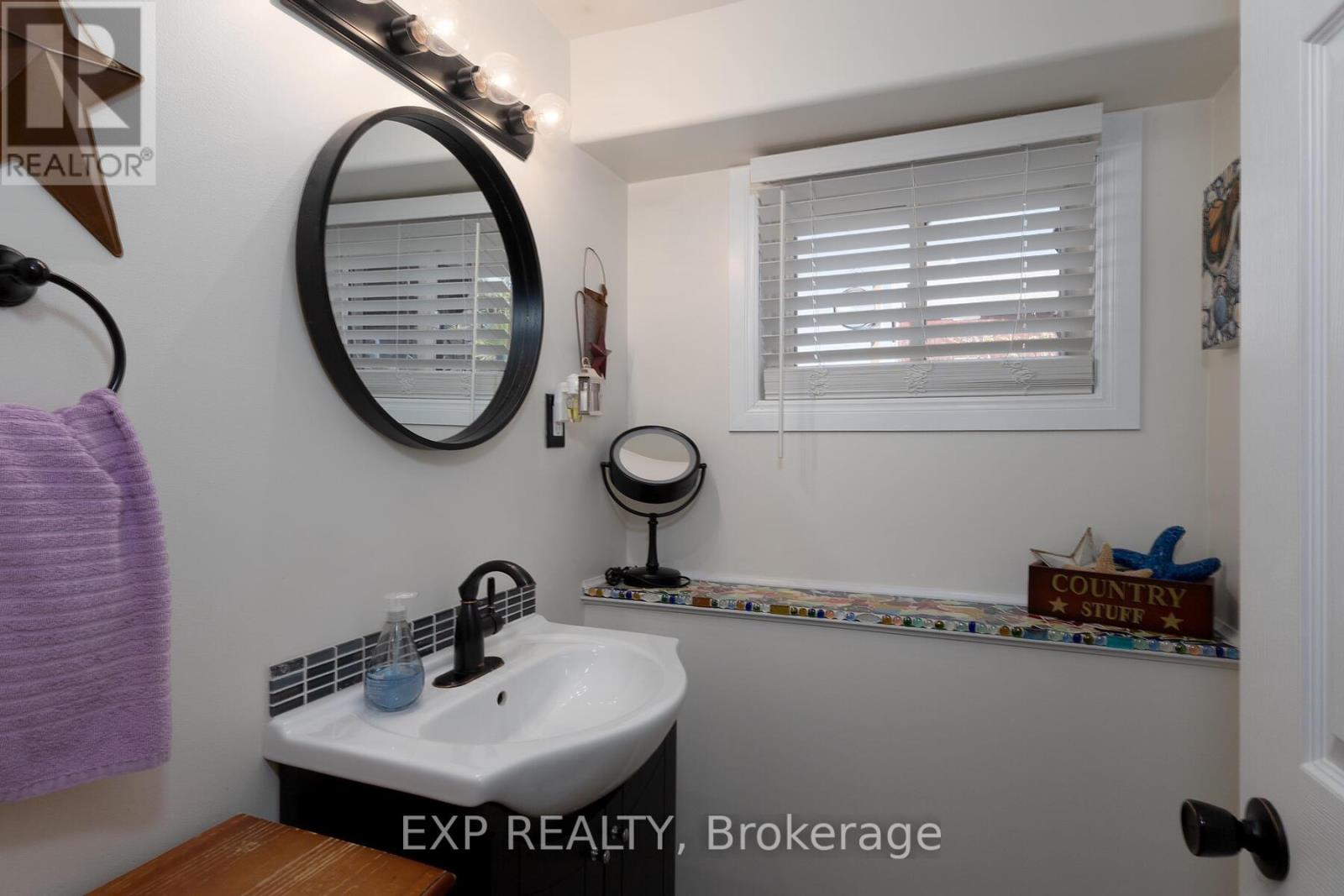 5558 Cobble Hill Road, Zorra, Ontario  N0M 2M0 - Photo 16 - X12435311