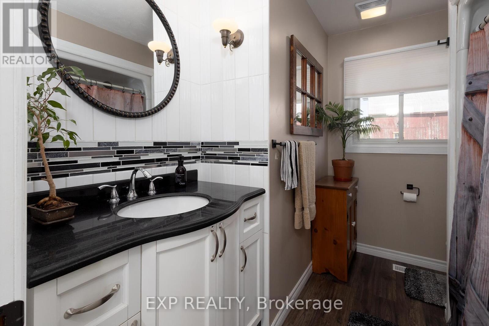 5558 Cobble Hill Road, Zorra, Ontario  N0M 2M0 - Photo 20 - X12435311