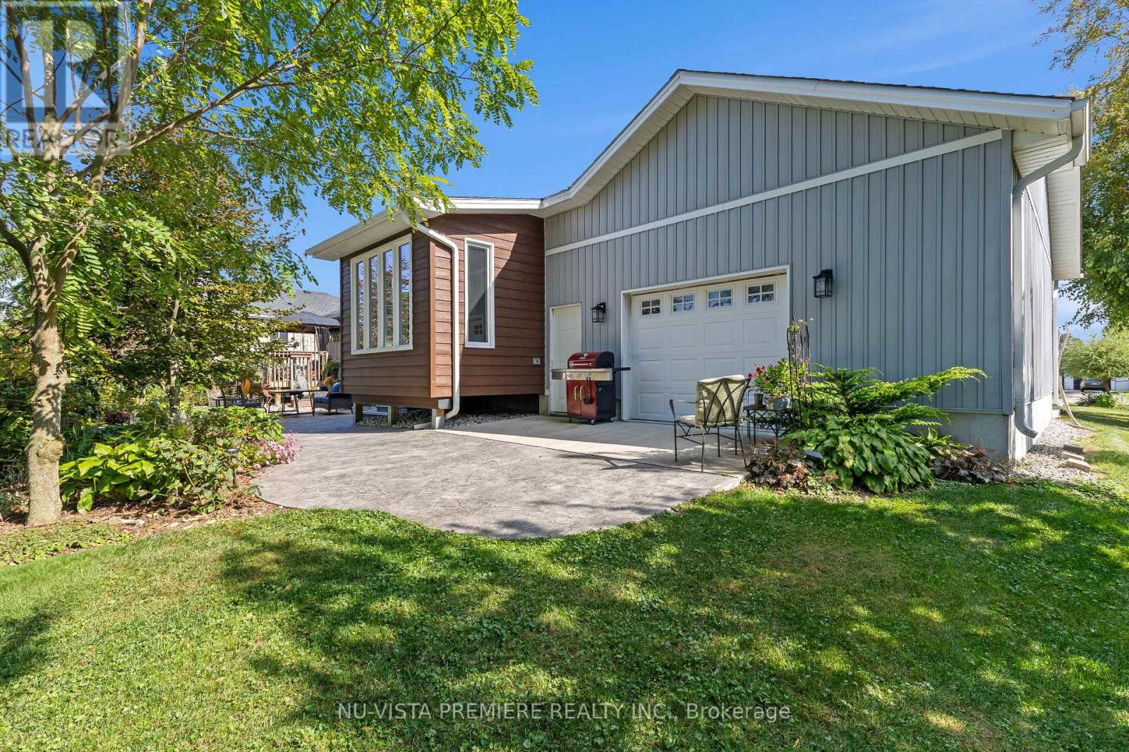 22534 Queens Line, West Elgin, Ontario  N0L 2C0 - Photo 33 - X12435321