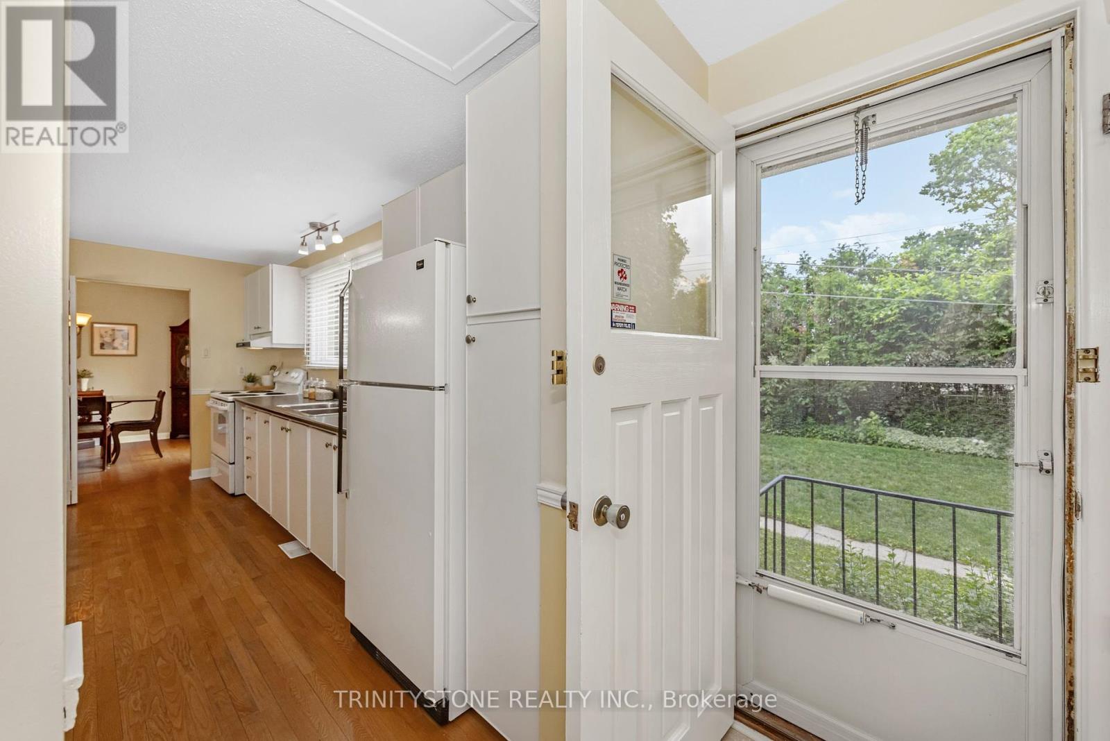 7 Pulford Crescent, Ottawa, Ontario  K2B 6L6 - Photo 16 - X12435294