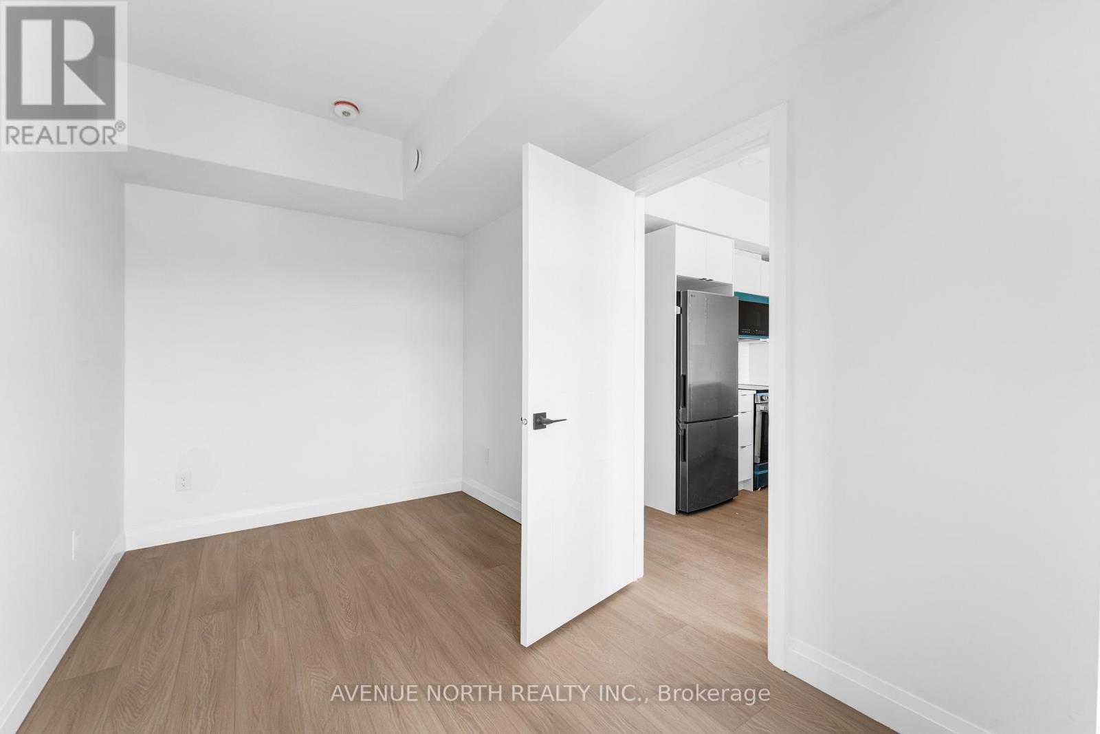 204 - 368 Tweedsmuir Avenue, Ottawa, Ontario  K1Z 5N4 - Photo 4 - X12435299