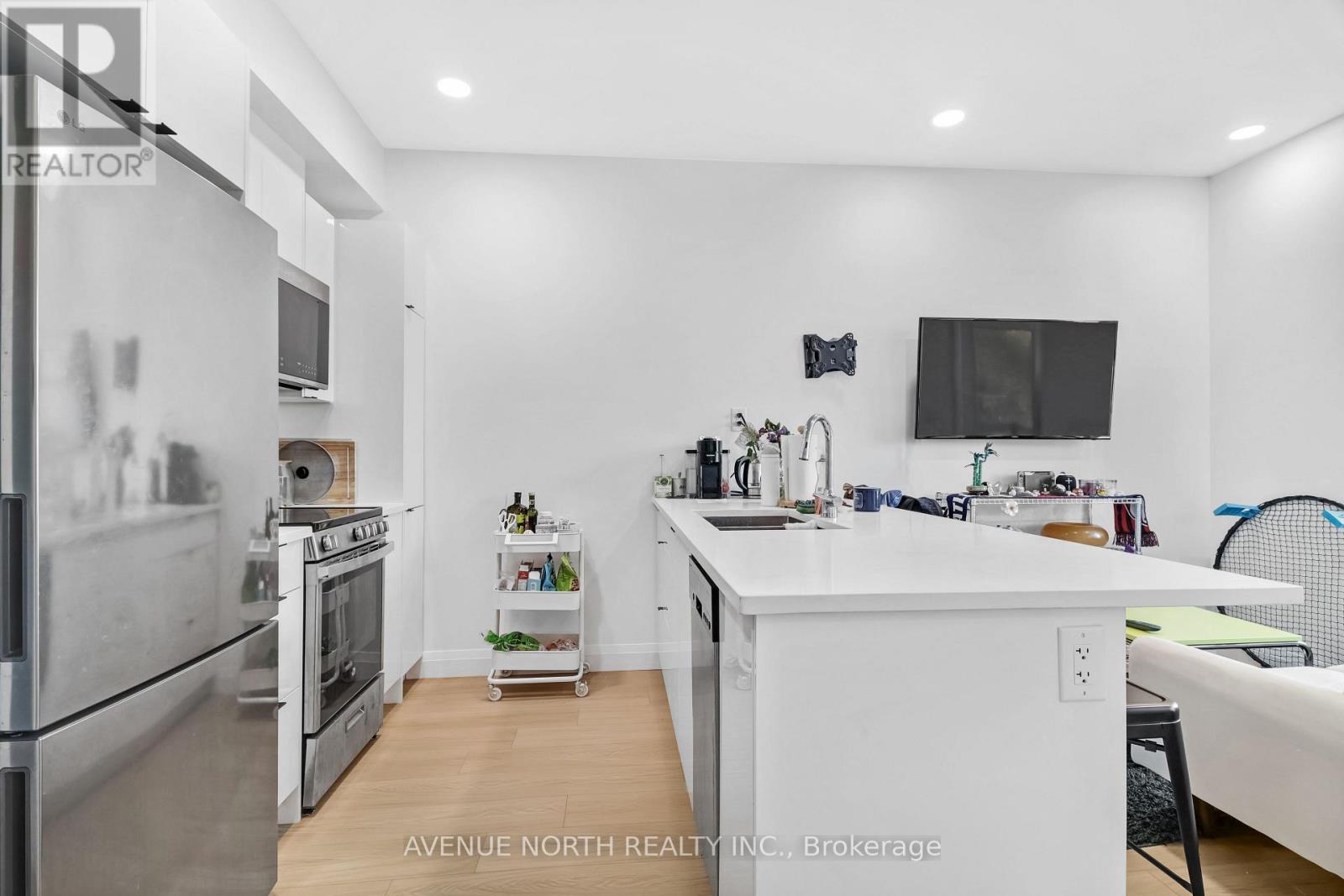 204 - 368 Tweedsmuir Avenue, Ottawa, Ontario  K1Z 5N4 - Photo 7 - X12435299
