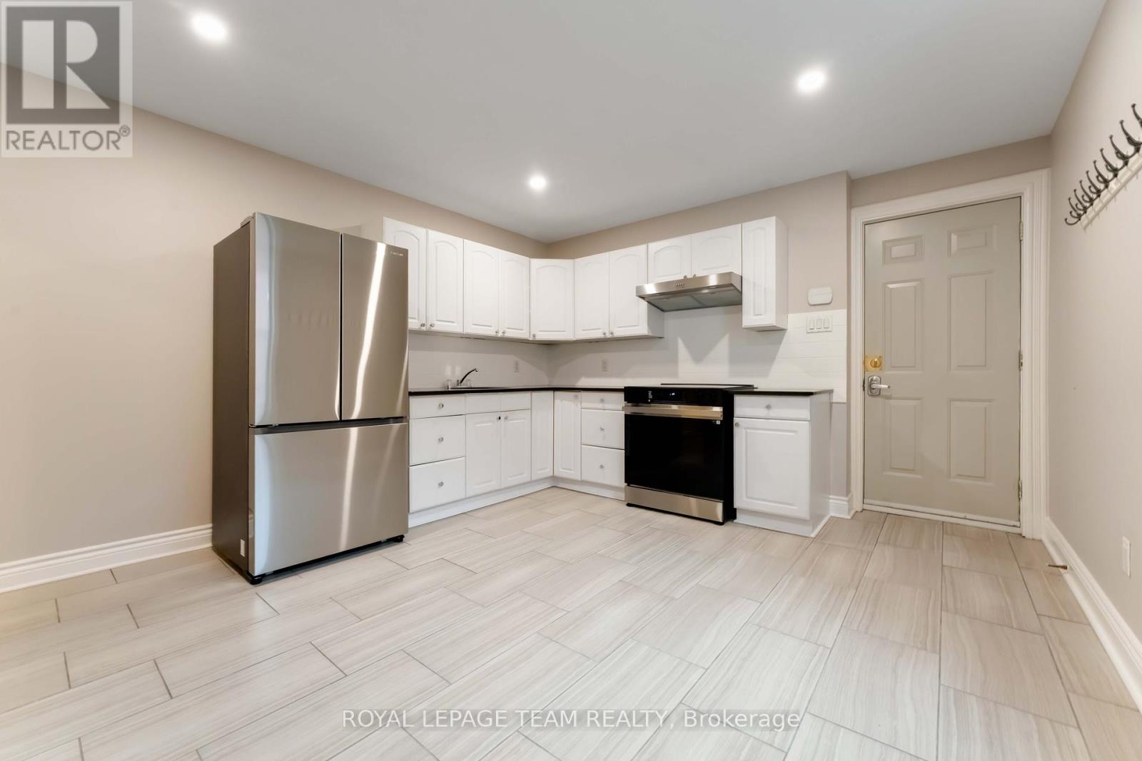 205 Pretoria Avenue, Ottawa, Ontario  K1S 1X1 - Photo 17 - X12435308
