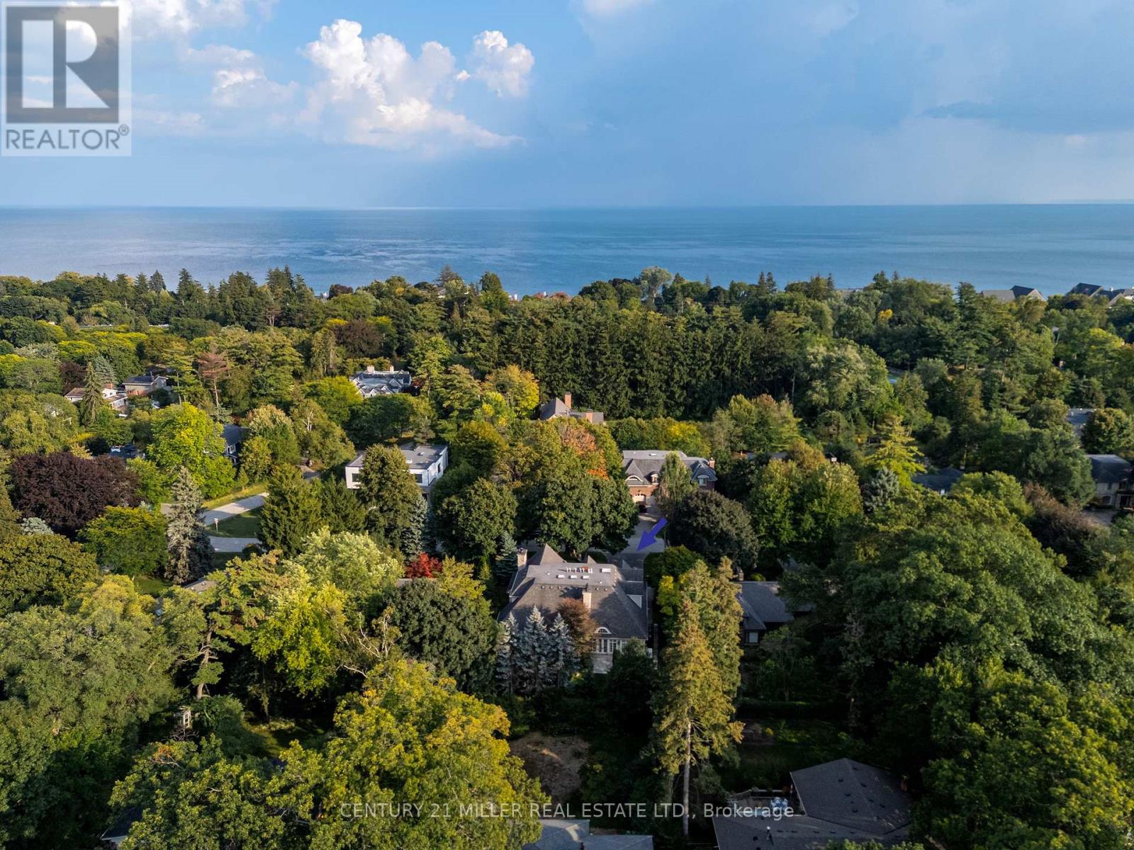 2039 Ardleigh Road, Oakville, Ontario  L6J 1V6 - Photo 3 - W12435175