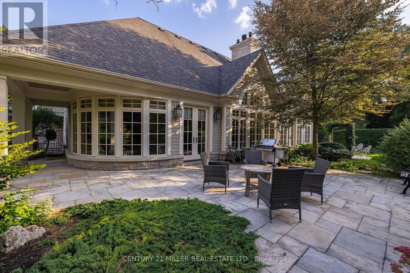 2039 Ardleigh Road, Oakville, Ontario  L6J 1V6 - Photo 39 - W12435175