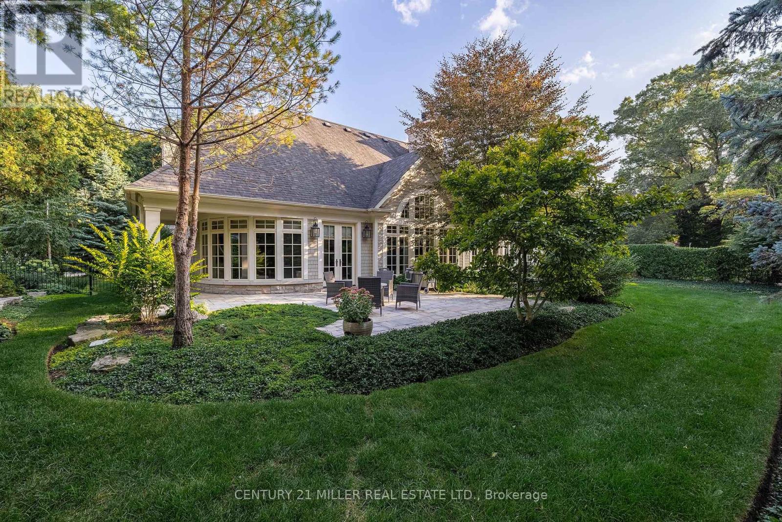 2039 Ardleigh Road, Oakville, Ontario  L6J 1V6 - Photo 40 - W12435175