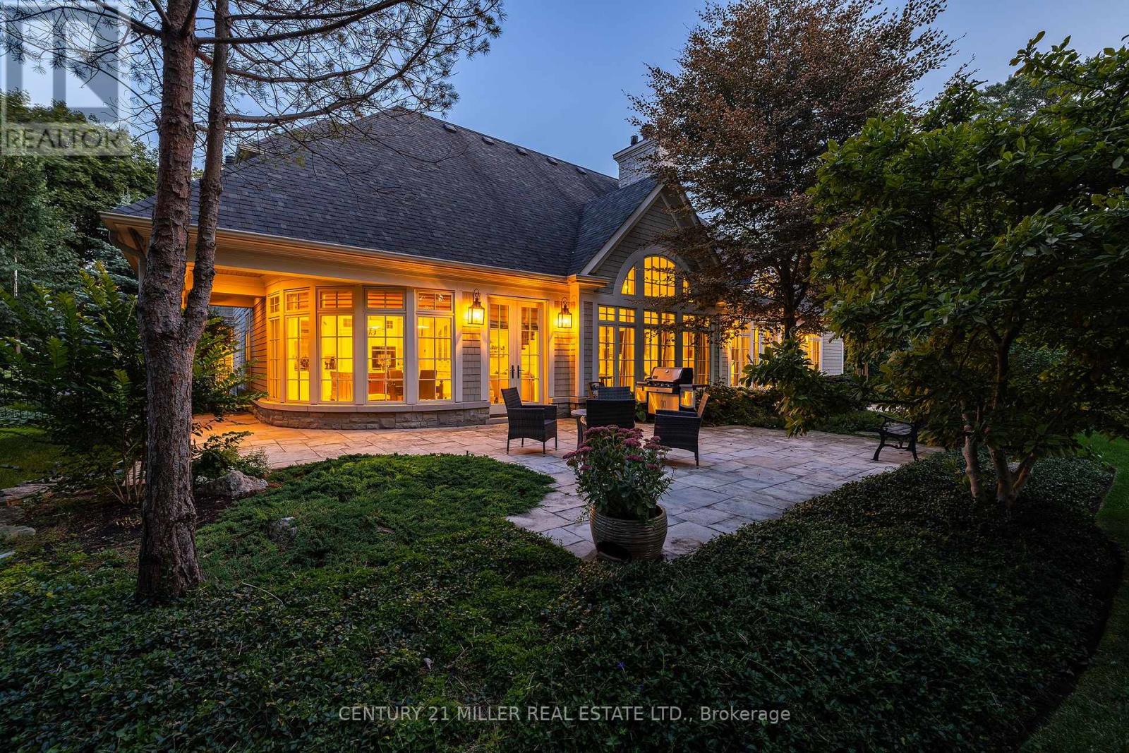 2039 Ardleigh Road, Oakville, Ontario  L6J 1V6 - Photo 43 - W12435175