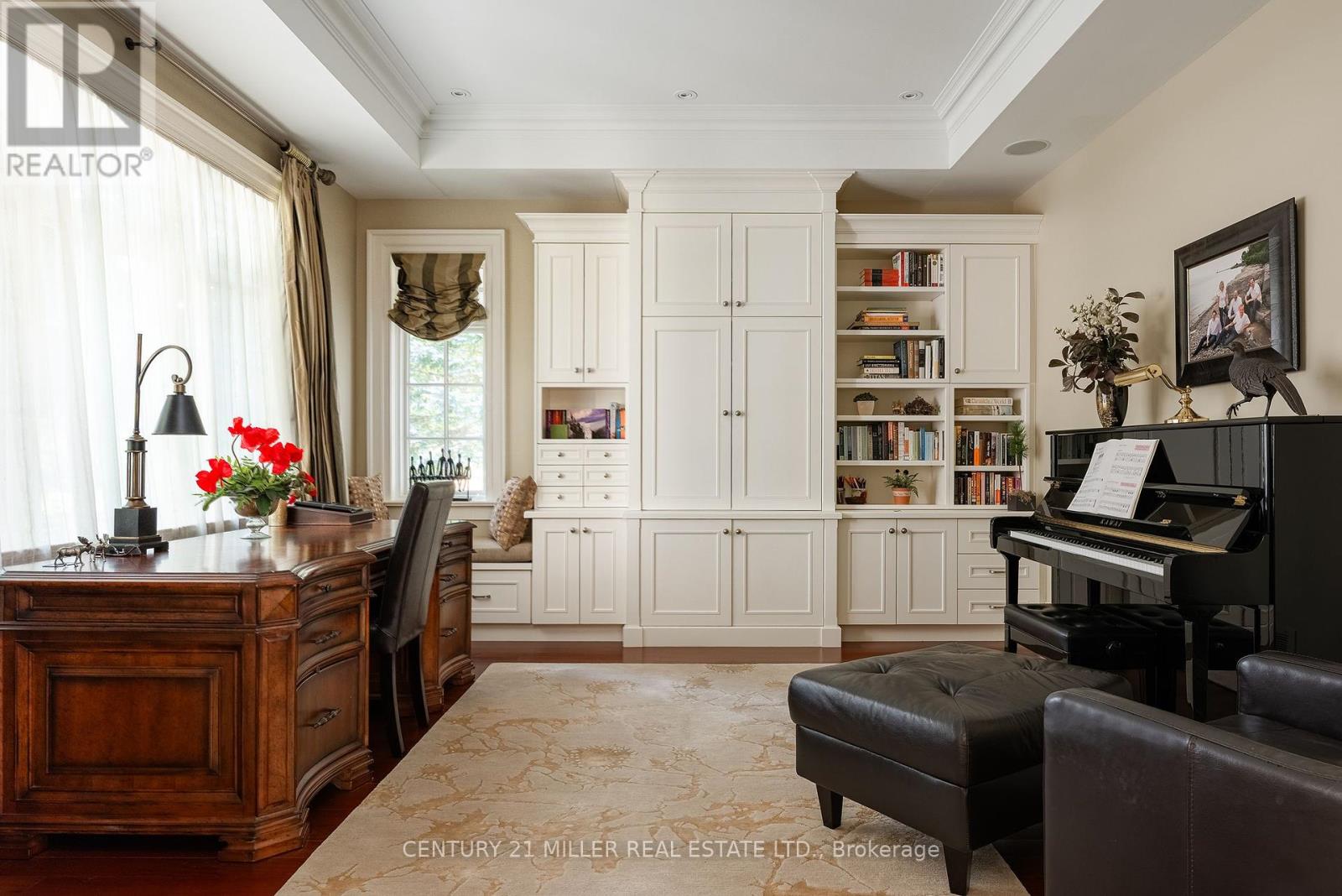 2039 Ardleigh Road, Oakville, Ontario  L6J 1V6 - Photo 6 - W12435175