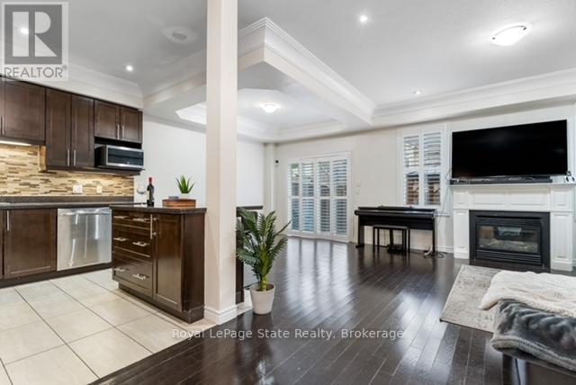 59 Galileo Drive, Hamilton (Lakeshore), Ontario  L8E 0H1 - Photo 10 - X12435286