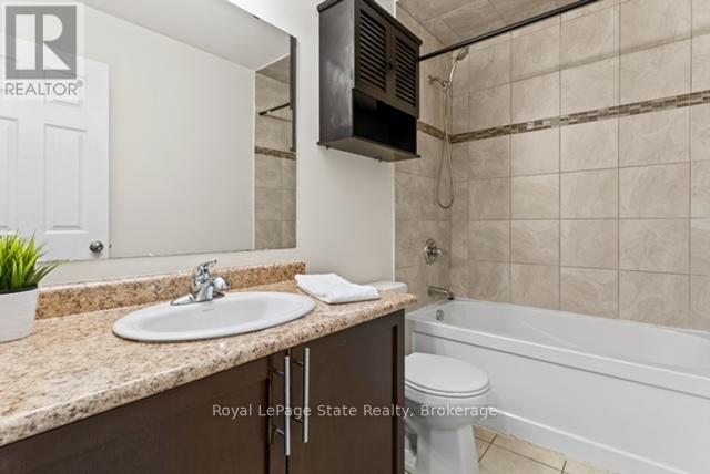 59 Galileo Drive, Hamilton (Lakeshore), Ontario  L8E 0H1 - Photo 28 - X12435286