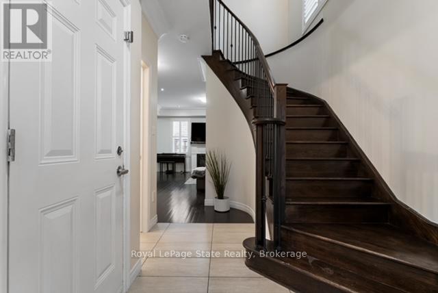 59 Galileo Drive, Hamilton (Lakeshore), Ontario  L8E 0H1 - Photo 8 - X12435286