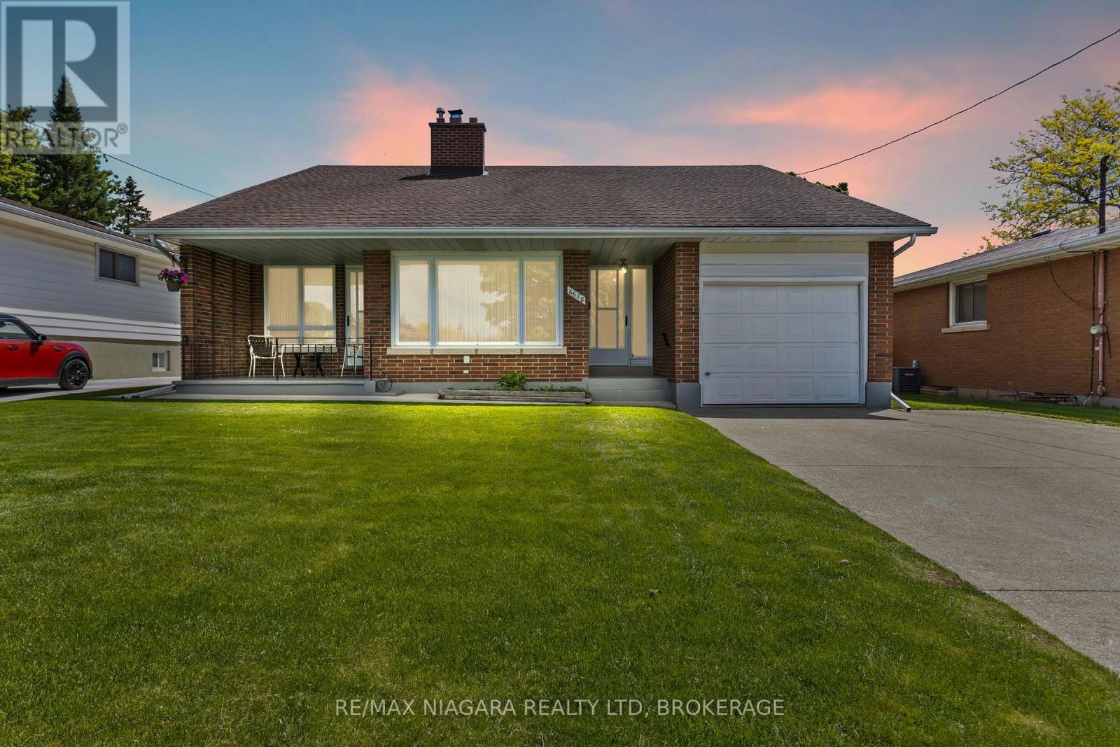 6628 Argyll Crescent, Niagara Falls (Arad/fallsview), Ontario  L2G 5E7 - Photo 2 - X12435324