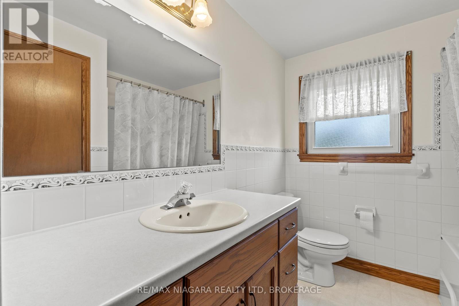 6628 Argyll Crescent, Niagara Falls (Arad/fallsview), Ontario  L2G 5E7 - Photo 27 - X12435324