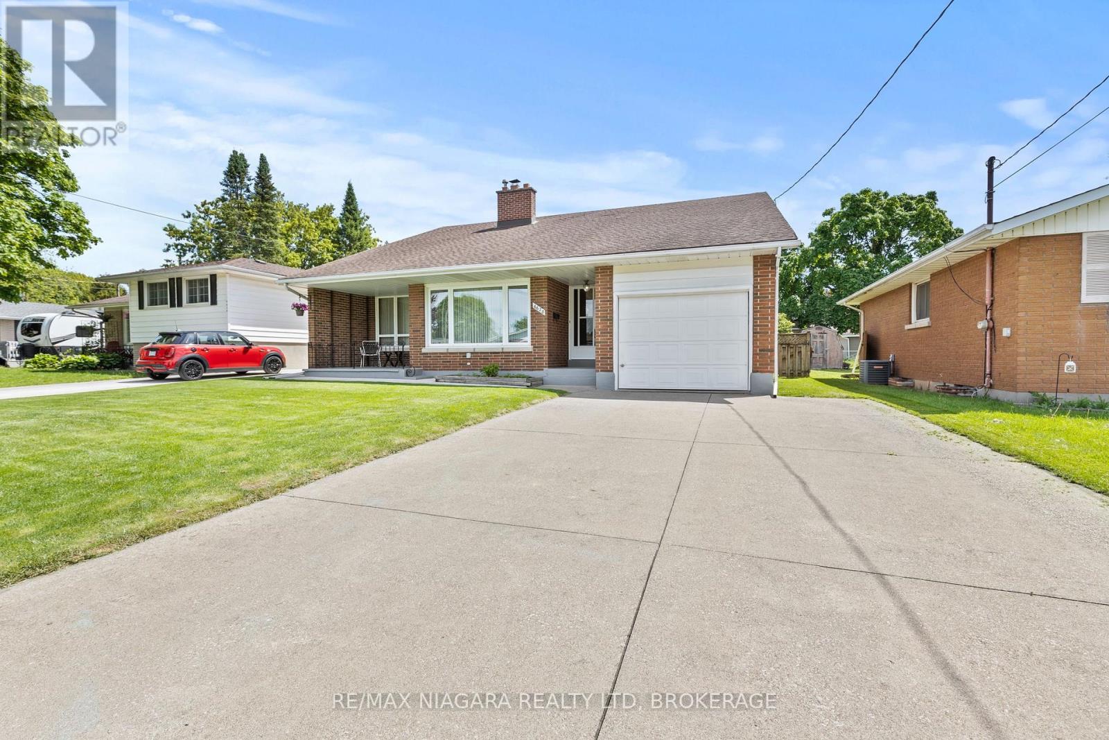 6628 Argyll Crescent, Niagara Falls (Arad/fallsview), Ontario  L2G 5E7 - Photo 3 - X12435324