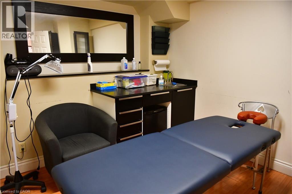 265 Queen Street S, Mississauga, Ontario  L5M 1L9 - Photo 10 - 40775076