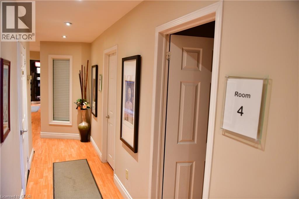 265 Queen Street S, Mississauga, Ontario  L5M 1L9 - Photo 8 - 40775076