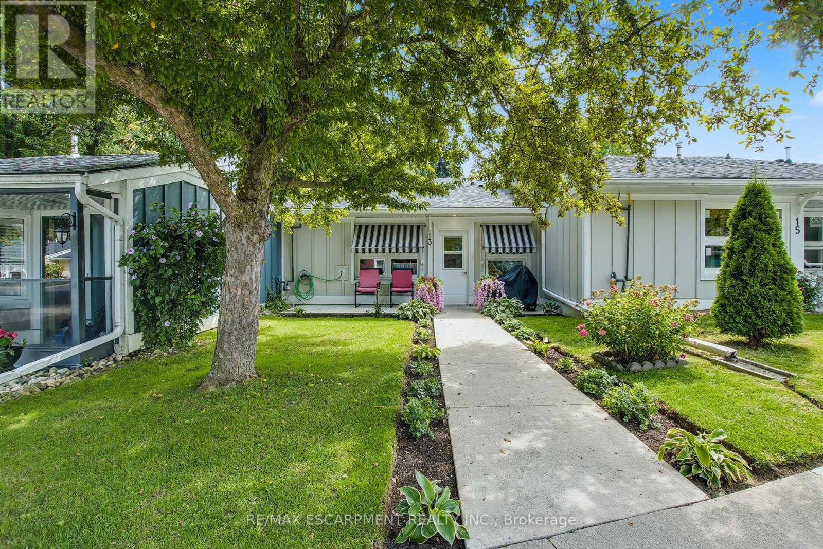 13 Sister Varga Terrace, Hamilton (Kennedy), Ontario  L9B 1T8 - Photo 1 - X12435166