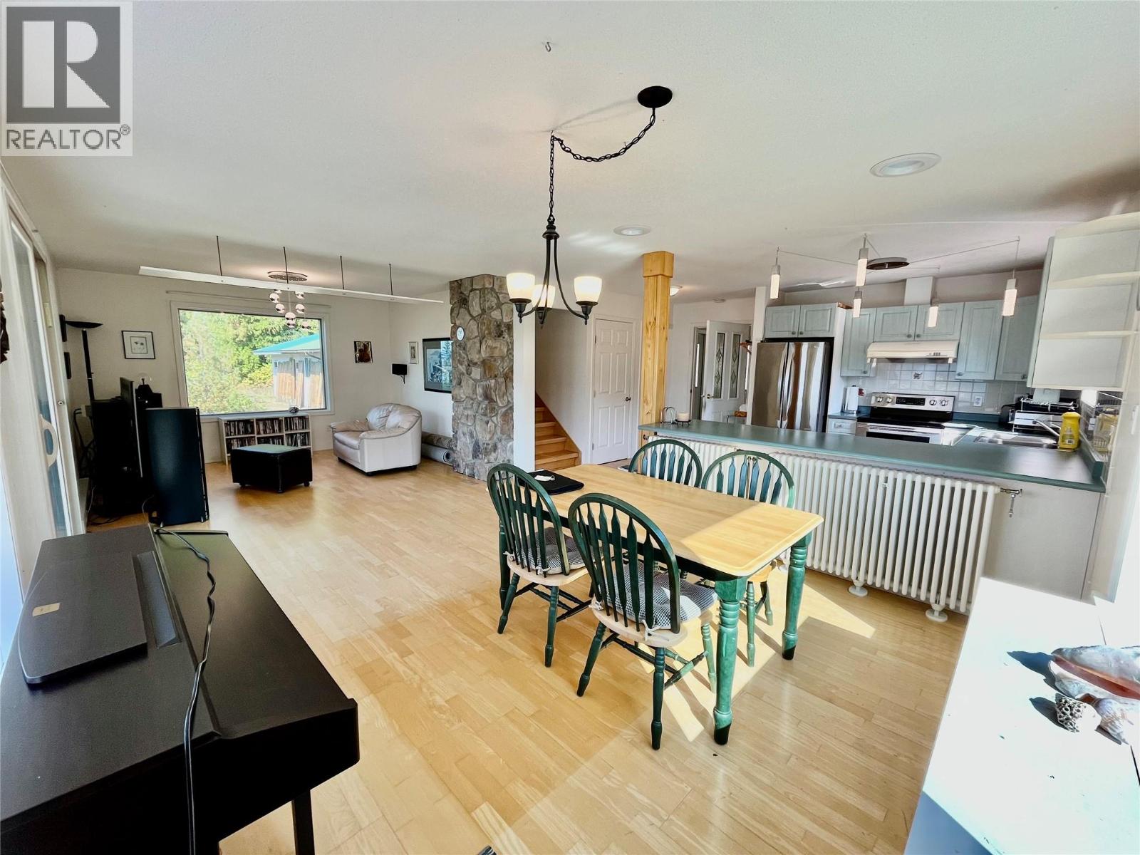 455 Crescent Bay Road, Nakusp, British Columbia  V0G 1R1 - Photo 10 - 10364424