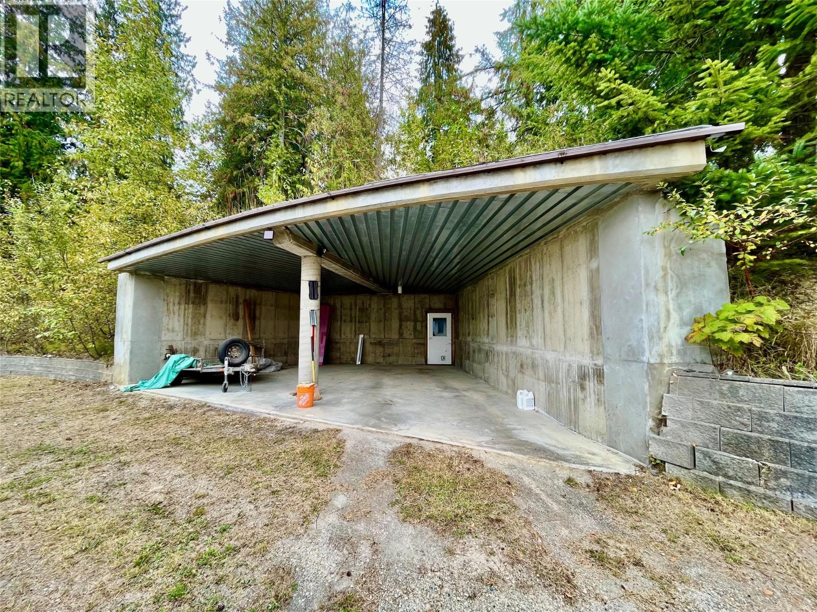 455 Crescent Bay Road, Nakusp, British Columbia  V0G 1R1 - Photo 22 - 10364424