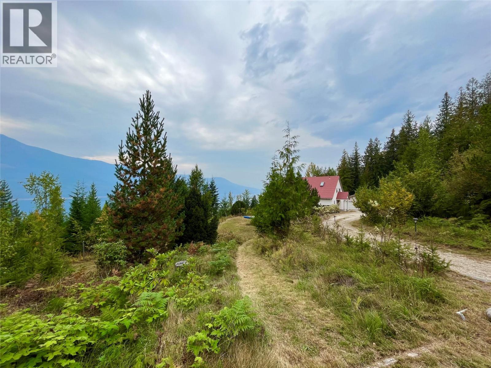455 Crescent Bay Road, Nakusp, British Columbia  V0G 1R1 - Photo 28 - 10364424