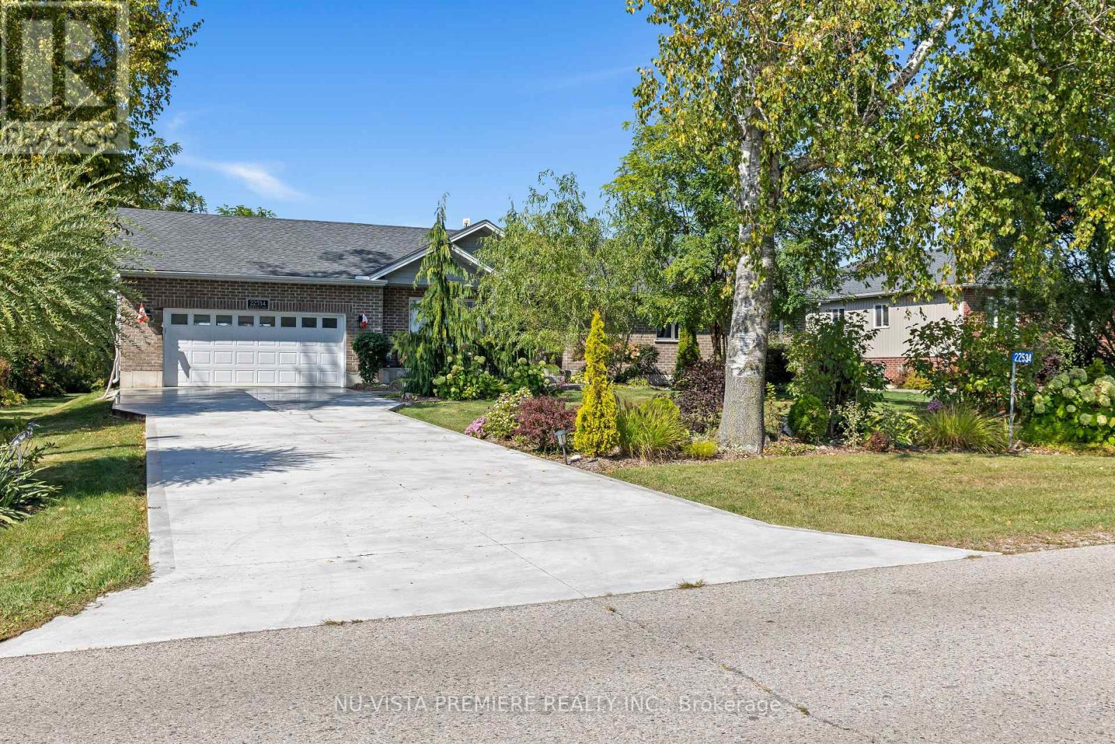 22534 Queens Line, West Elgin, Ontario  N0L 2C0 - Photo 2 - X12435321