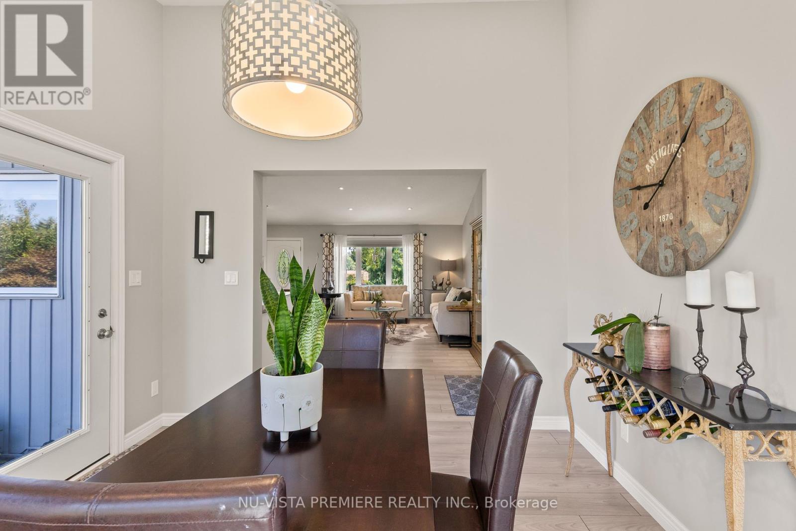 Photo 16 of 39 for 22534 Queens Line