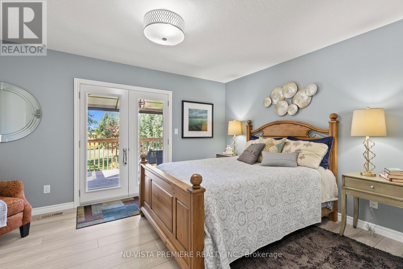 Photo 20 of 39 for 22534 Queens Line