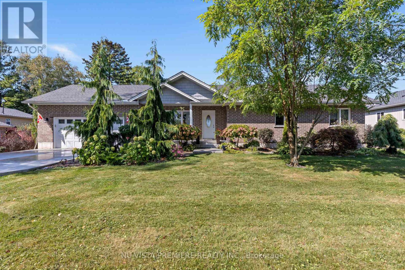 22534 Queens Line, West Elgin, Ontario  N0L 2C0 - Photo 4 - X12435321