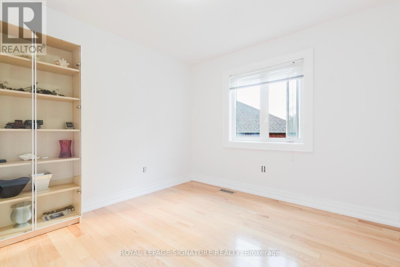 49 Carnoustie Crescent, Richmond Hill, Ontario  L4E 0A2 - Photo 23 - N12433246