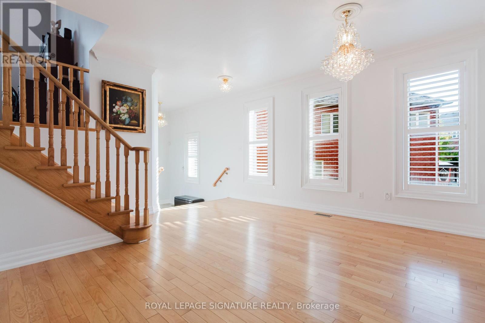 49 Carnoustie Crescent, Richmond Hill, Ontario  L4E 0A2 - Photo 3 - N12433246
