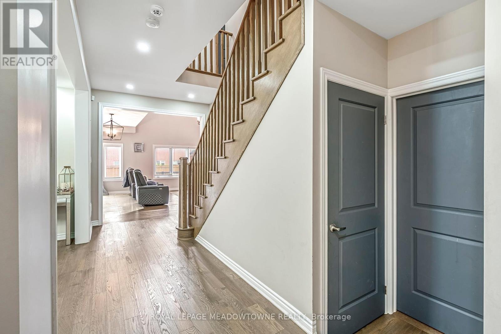 1029 Barton Way, Innisfil, Ontario  L9S 4R7 - Photo 41 - N12435054