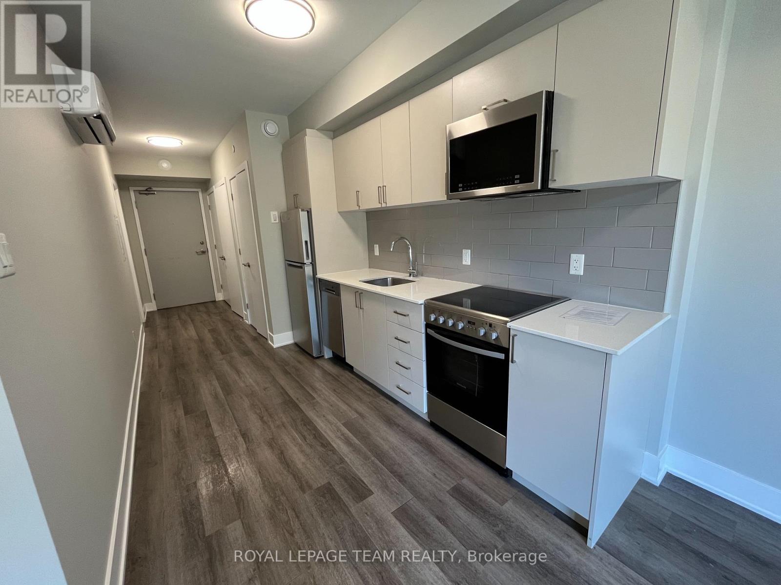 102 - 1295 Summerville Avenue, Ottawa, Ontario  K1Z 8G7 - Photo 5 - X12427498