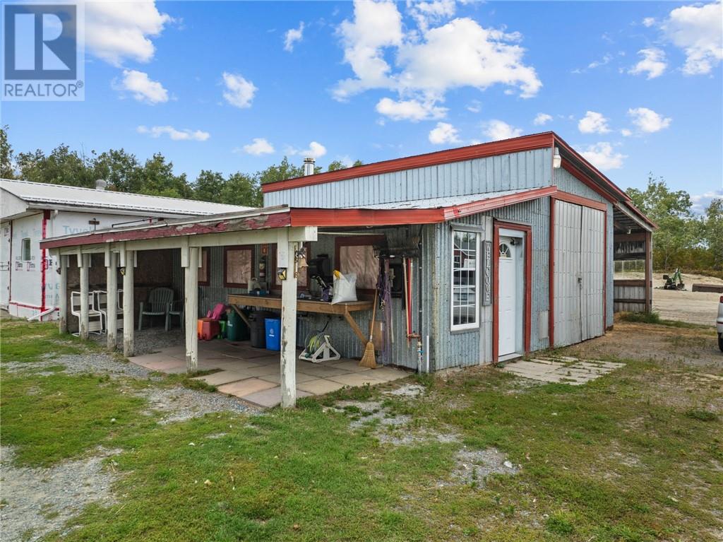 5041 Notre Dame Avenue, Hanmer, Ontario  P3P 1X4 - Photo 58 - 2124987
