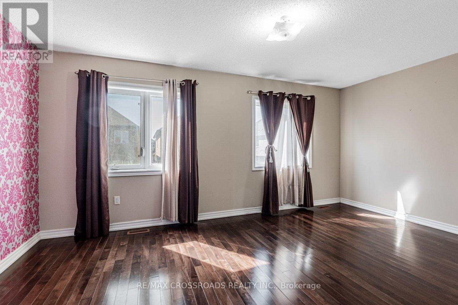 81 Lahore Crescent, Markham, Ontario  L3S 0A6 - Photo 17 - N12426650