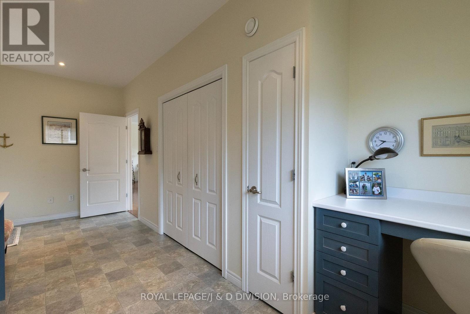 9 Victoria Avenue, Selwyn, Ontario  K0L 2H0 - Photo 34 - X12434436
