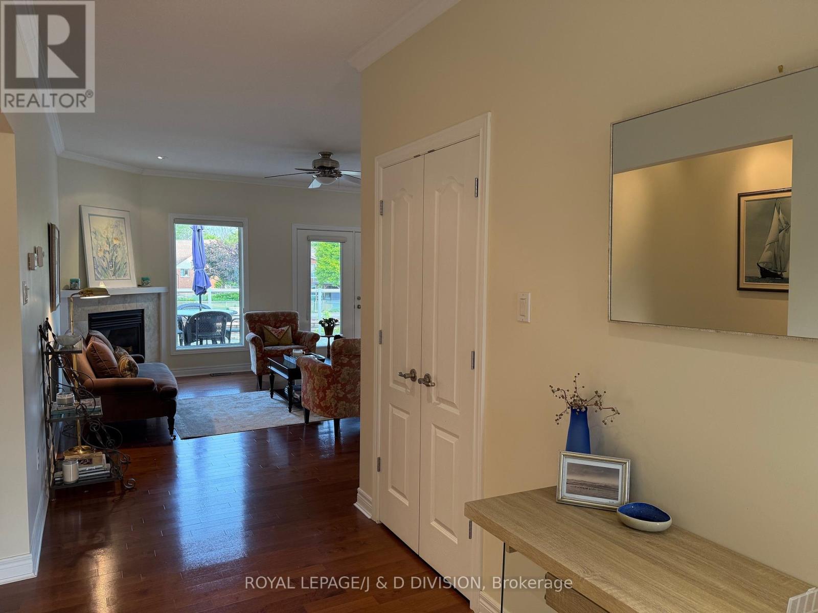 9 Victoria Avenue, Selwyn, Ontario  K0L 2H0 - Photo 5 - X12434436