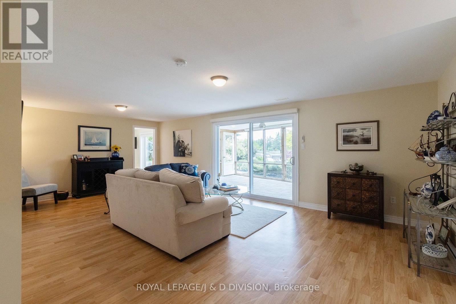 9 Victoria Avenue, Selwyn, Ontario  K0L 2H0 - Photo 24 - X12434436