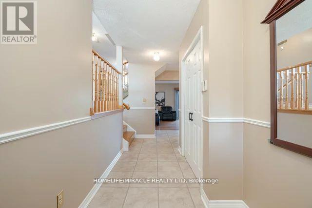 483 Labrador Drive, Oshawa, Ontario  L1H 7G1 - Photo 9 - E12435252