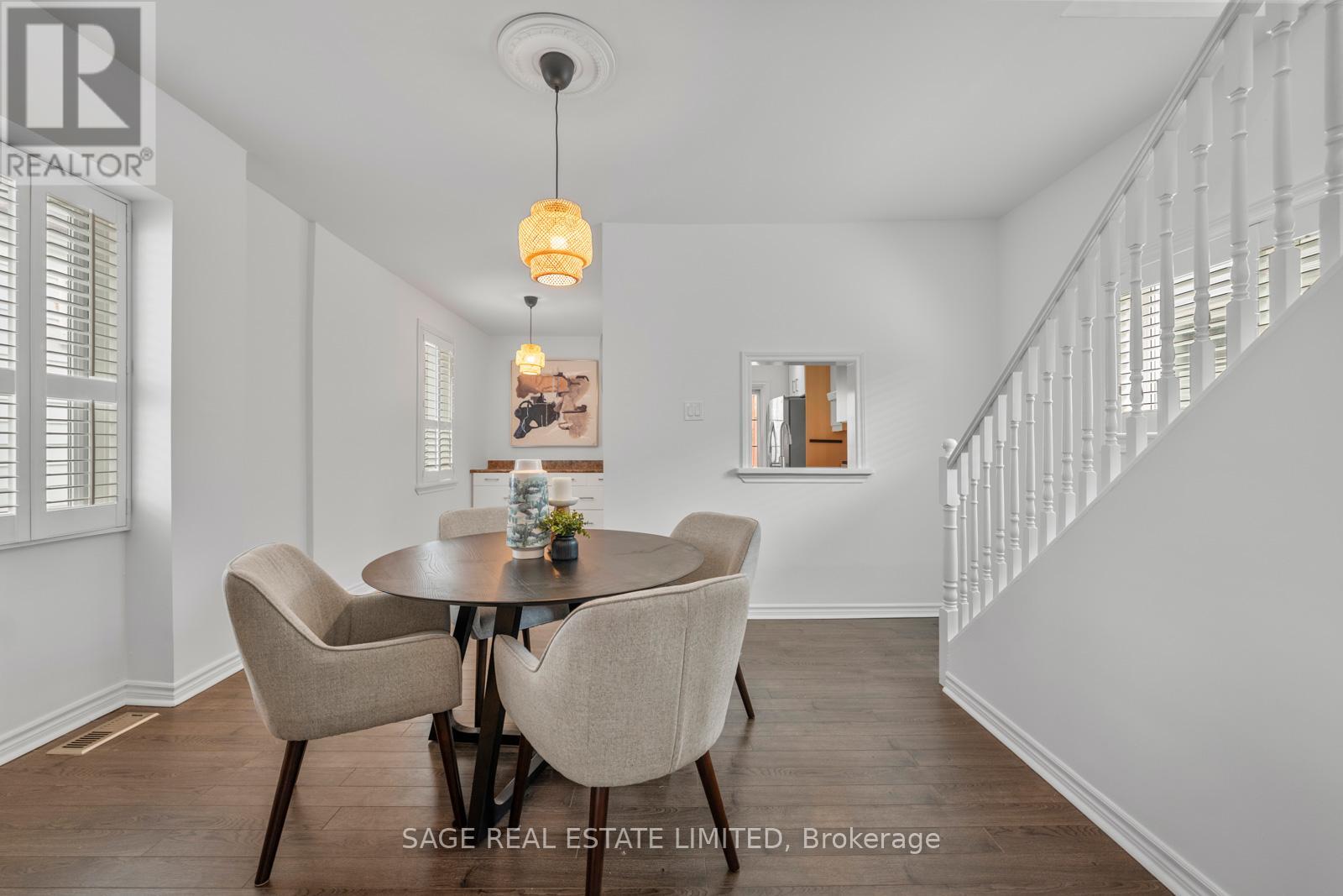 79 Pitt Avenue, Toronto (Clairlea-Birchmount), Ontario  M1L 2R5 - Photo 5 - E12435257