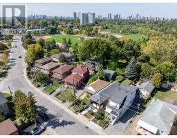 972 COSBURN AVENUE, Toronto, Ontario