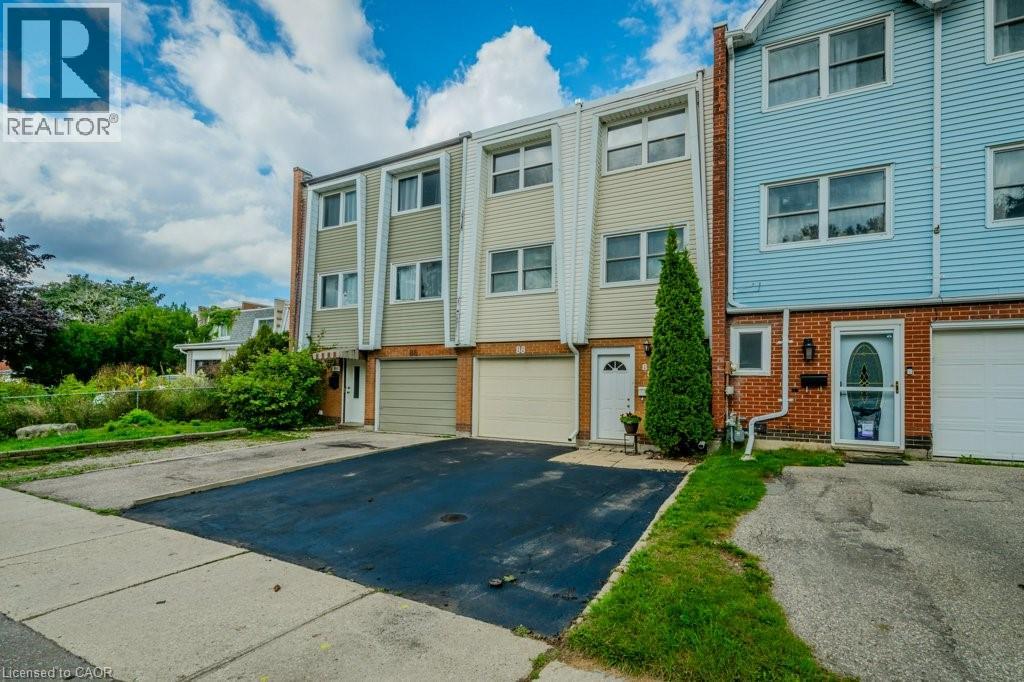 88 Charles Best Place, Kitchener, Ontario  N2M 5A3 - Photo 2 - 40775061