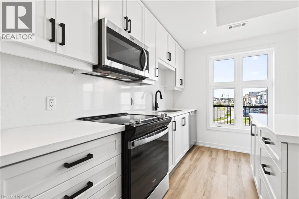 70 Kenesky Drive Unit# 36, Waterdown, Ontario  L0R 2H7 - Photo 17 - 40775015